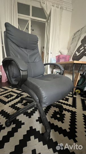 Кресло рабочее Hoff Boss II