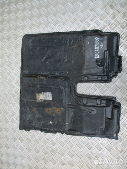 Покрытие пола (слева спереди) MAN 81628600755