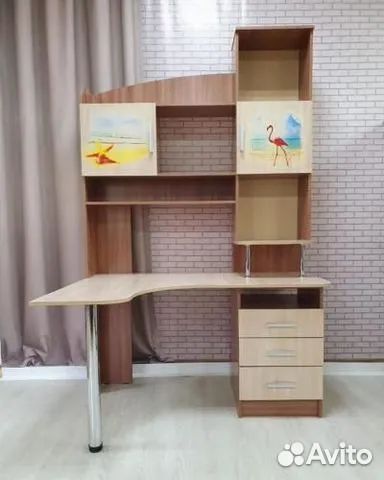 Компьютерный стол