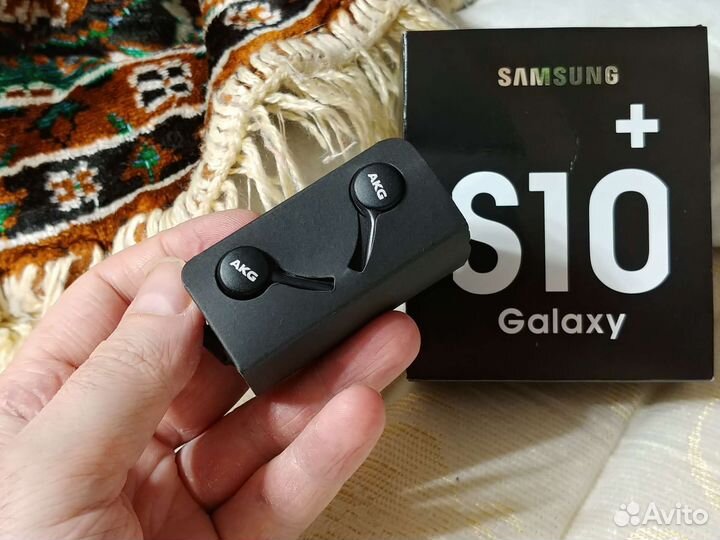 Наушники Samsung galaxy s10+ новые
