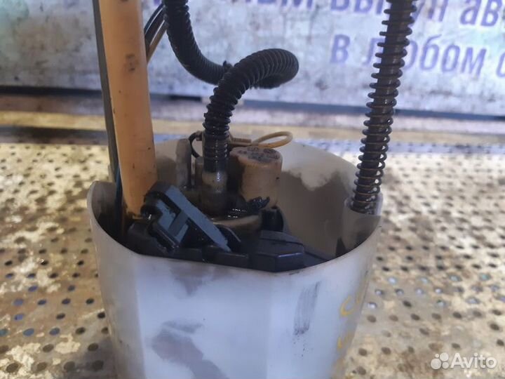 Насос топливный Volkswagen Golf