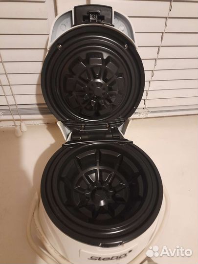 Электрическая вафельница бу