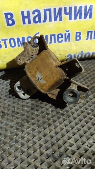 Подушка двигателя Hyundai Elantra