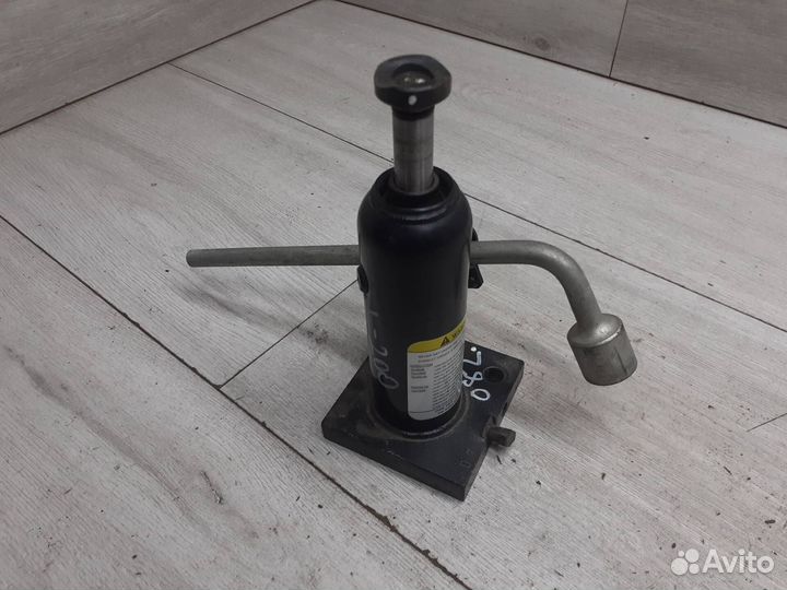 Домкрат Mitsubishi L200 KB / Montero KH