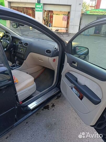 Ford Focus 1.6 AT, 2006, 215 000 км