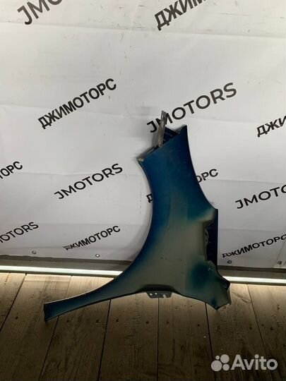 Крыло переднее правое Peugeot 207