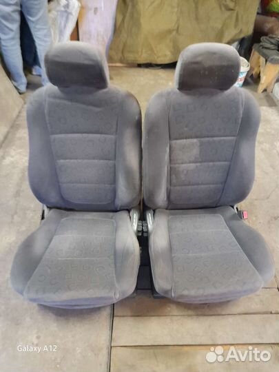 Передние сидения на ниву