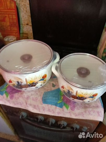 Набор эмалированных кастрюль