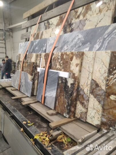 Доставка пирамида, мрамор, гранит от 1 до 4500кг