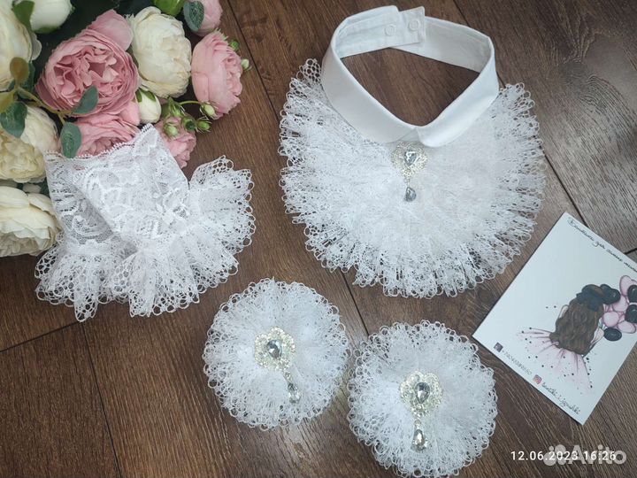 Маленькая Леди жабо воротник бантики манжеты