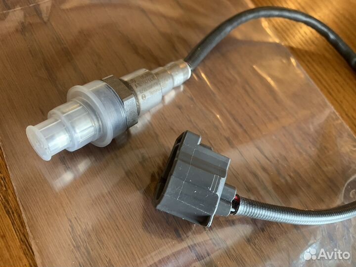 Датчик A0075426418 Новый Оригинал Мерседес