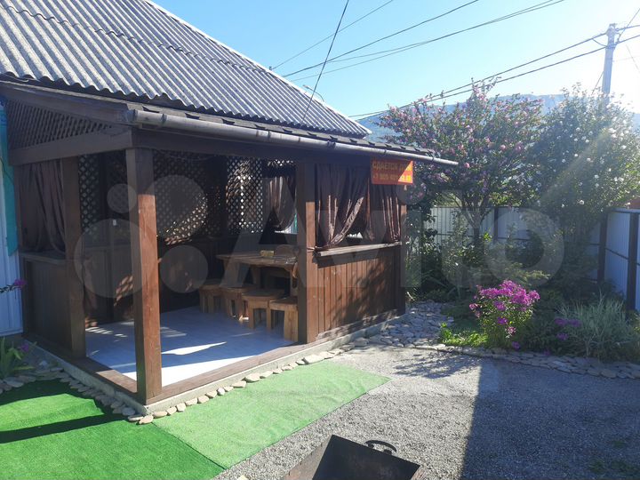 Дом 52 м² на участке 4 сот.