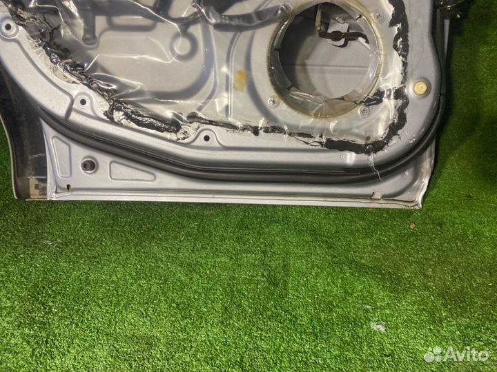 Дверь задняя левая Mitsubishi Outlander CU5W 4G69