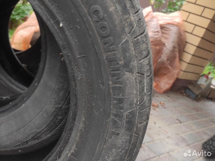 Continental ContiIceContact 4x4 235/65 R17 H