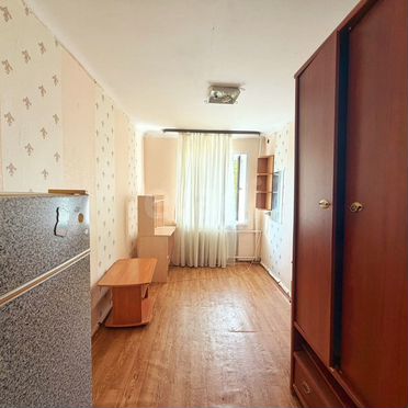 Комната 9,5 м² в 1-к., 1/5 эт.