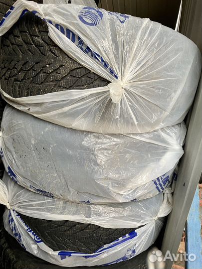 Nokian Tyres Hakkapeliitta R3 SUV 275/45 R21