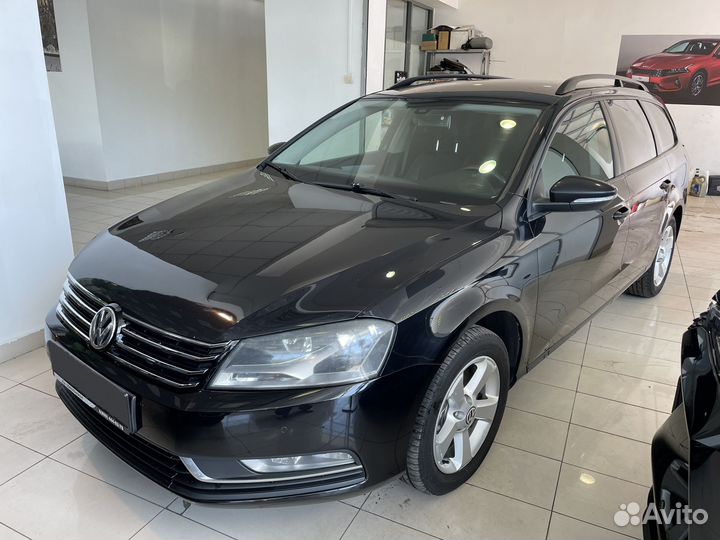 Volkswagen Passat, 2011