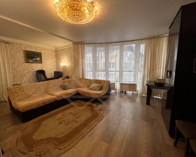 2-к. квартира, 88 м², 8/9 эт.
