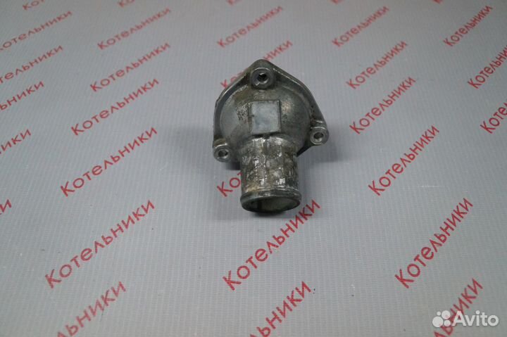 Nissan 13049-2J200 Крышка термостата