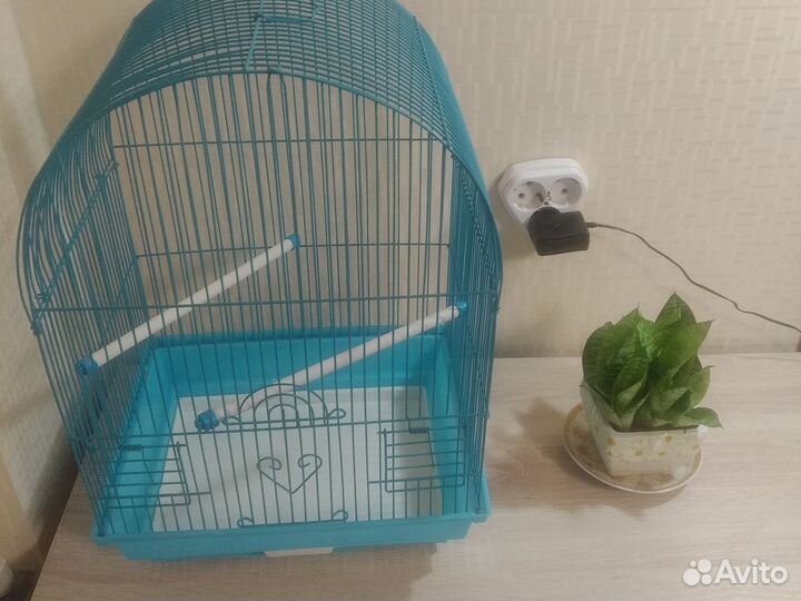 Клетка для крупного попугая и волнистого попугая