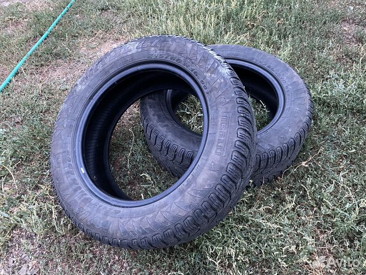 Pirelli Winter Carving Edge 215/60 R16