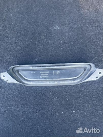 Заглушка стоп сигнала в задний бампер Ch-r