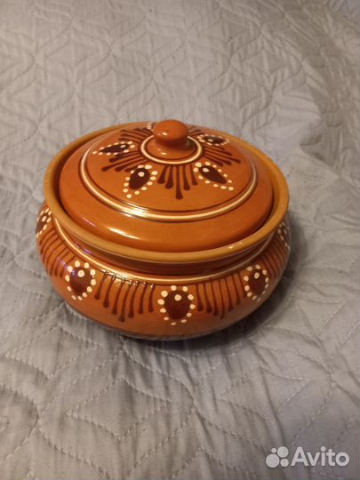 Глиняный горшок, кастрюля, супница. На 2литра