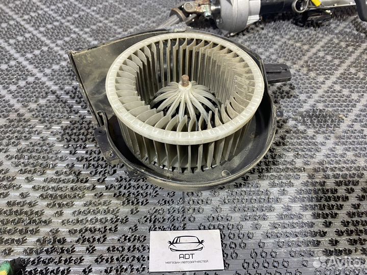 Моторчик печки Volkswagen Polo / Skoda Rapid