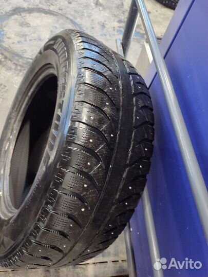 Bridgestone Ice Cruiser 7000 265/60 R18 94