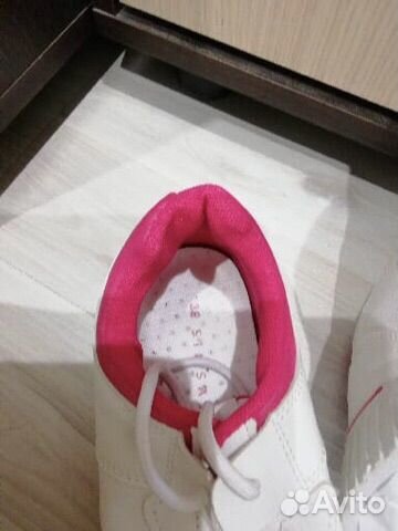 Кроссовки новые