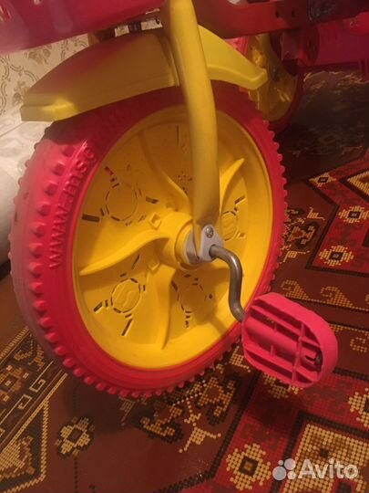 Велосипед детский трех колесный