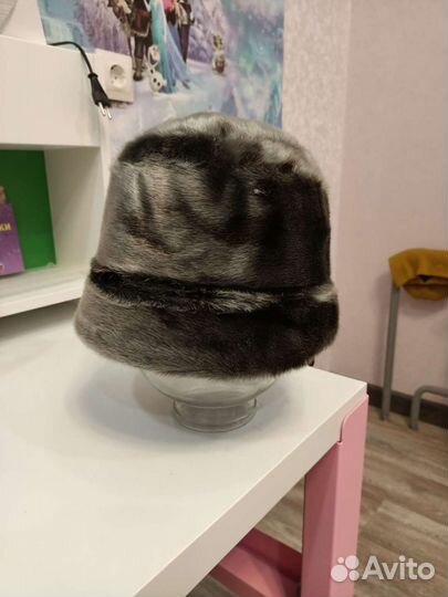 Шапка женская из нутрии