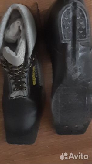 Лыжные ботинки spine