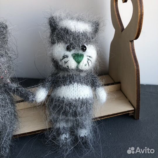Котик / котейка вязанный пушистый
