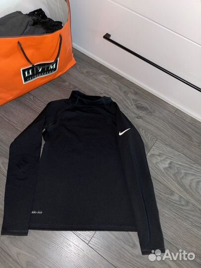 Лонгслив nike reebok рашгард