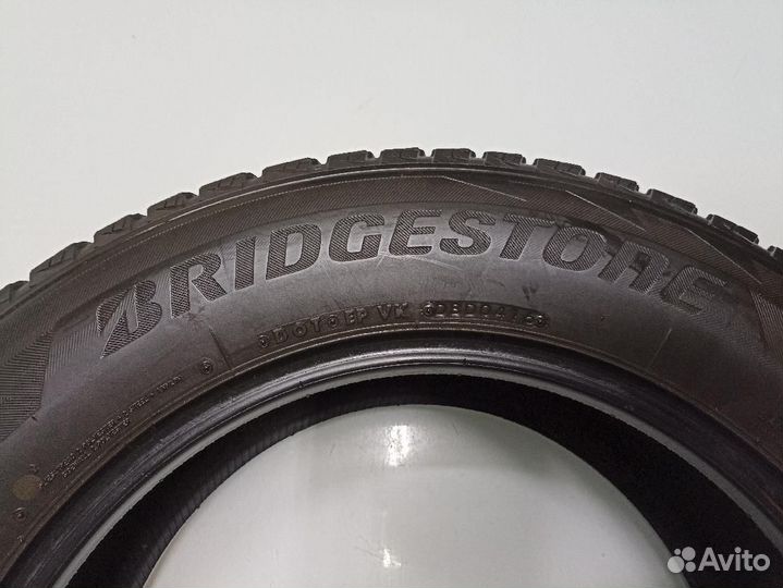 Bridgestone Blizzak DM-V2 235/65 R18
