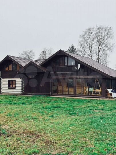 Дом 220 м² на участке 25 сот.