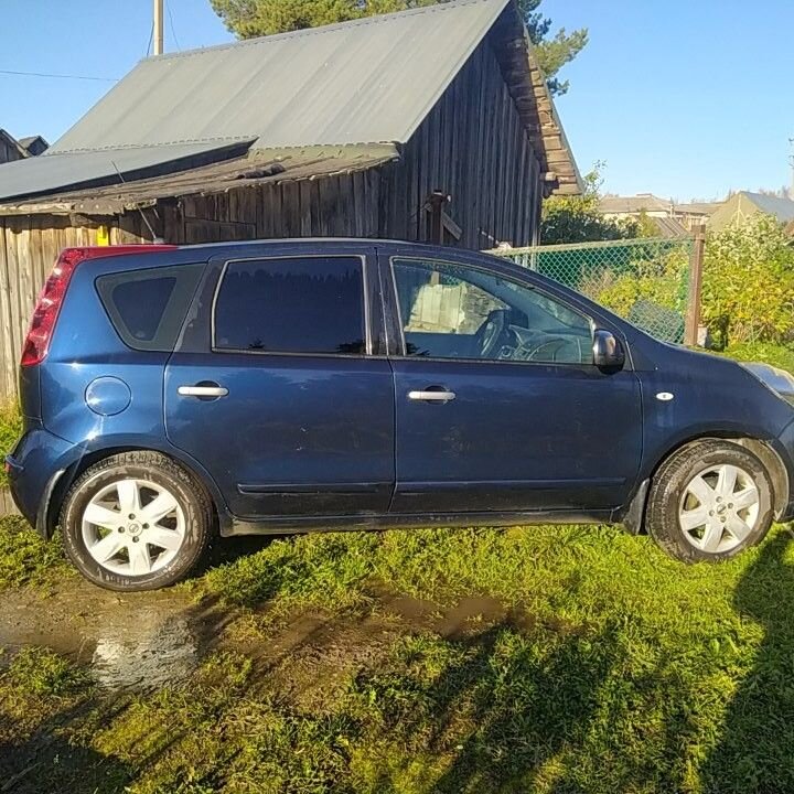 Nissan Note: фото владельца