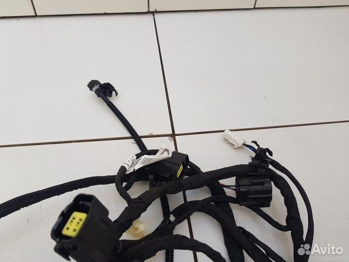 Электропроводка двери багажника (Haval F7)