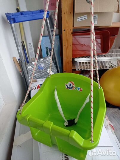 Детская качель подвесная