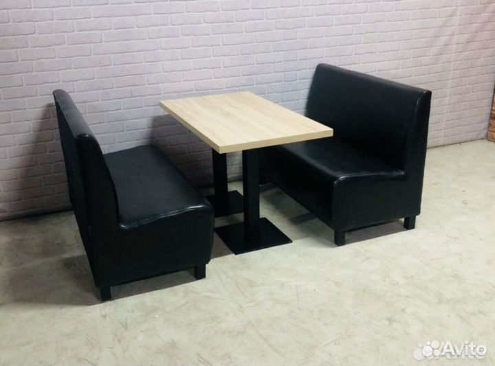 Диваны и столы для кафе