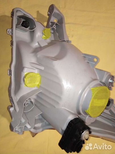 Фара Daihatsu Move