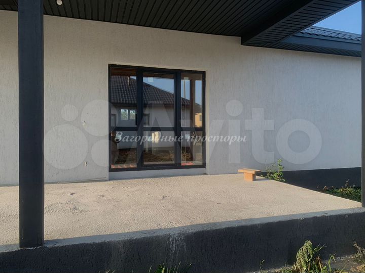 Коттедж 93 м² на участке 6,4 сот.