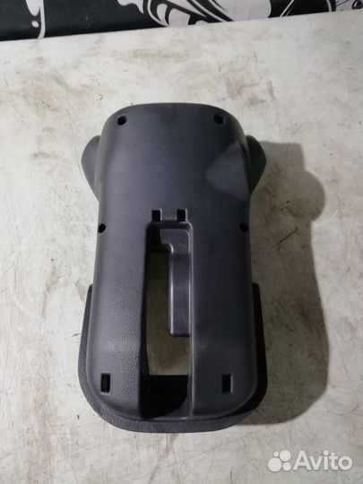 Кожух рулевой колонки Nissan Primera P12