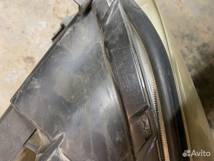 Фара toyota rav 4 XA30