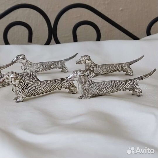 Статуэтка такса подставка под приборы