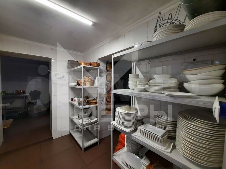 Общепит с кухней и летней верандой на ул. Северной