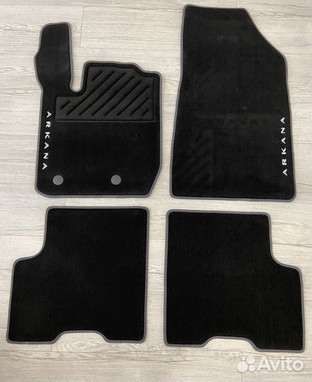 Оригинальные текстильные ковры Renault Arkana
