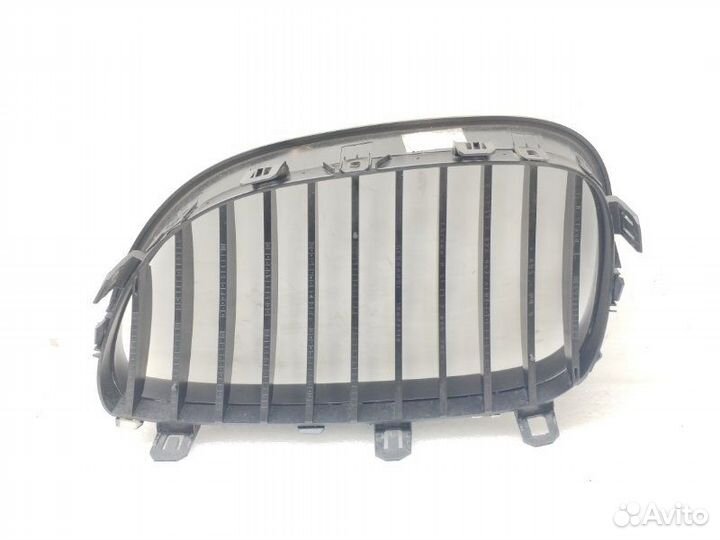 Решетка радиатора передняя правая Bmw 5-Series E60