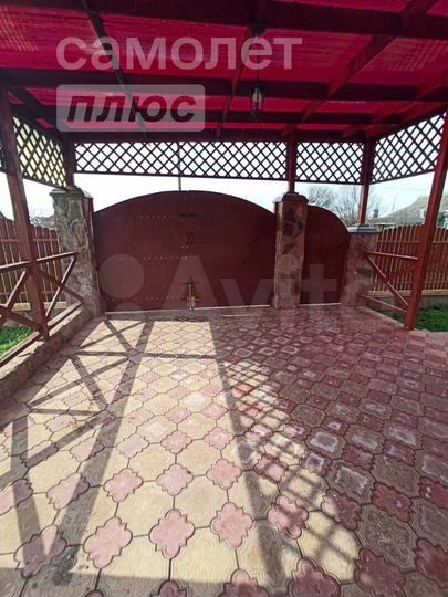 Дом 107 м² на участке 14,7 сот.